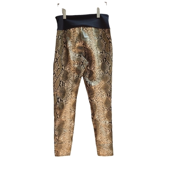 Assets by Spanx Textured Snakeskin Print High-waisted Pant, Pullon, Size XL - Picture 3 of 6